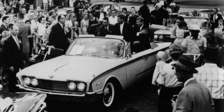 Ini Mobil Ford Mustang Kesayangan mantan Presiden Amerika Bill Clinton