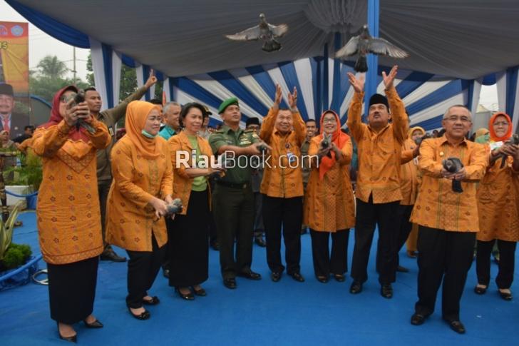 Kampar Contoh Nasional, Gubernur: Jalankan KB Kalau Tak Mau Kewalahan