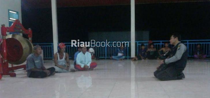 Briptu Ade Rahmad, Anggota Bhabinkamtibmas yang Tak Kenal Lelah