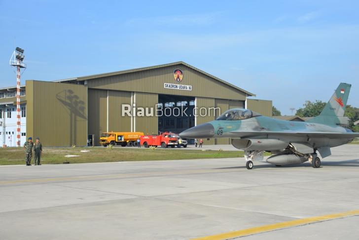 Pesawat Tempur F-16 Lanud Pekanbaru Terbang ke Australia