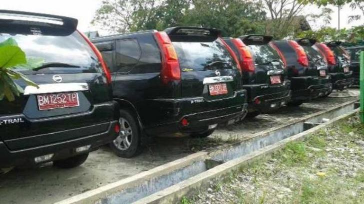 Mobil dinas