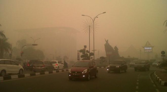 Ada-ada Saja, Orang Lagi Kesusahan Karena Asap, Bandara Pekanbaru Malah Bermusik Melayu