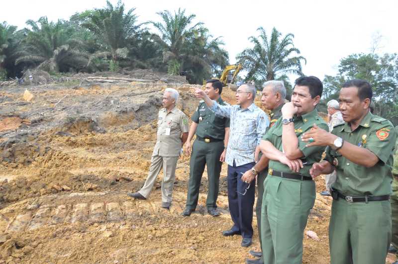 Akses Muara Fajar untuk Pintu Tol Pekanbaru-Dumai Belum Layak Dilewati Presiden Jokowi