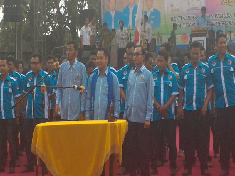 Ari Nugroho Lantik Adi Sukemi Jadi Ketua DPD KNPI Pelalawan Untuk Tiga Tahun Ke Depan