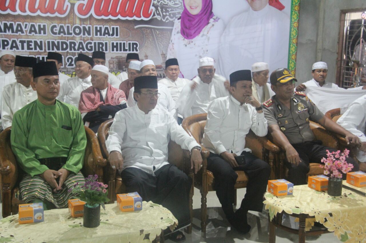 Bupati Inhil Resmi Lepaskan Keberangkatan 381 CJH
