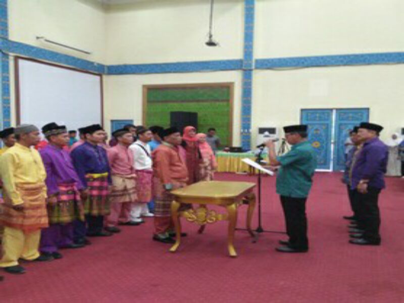 Bupati Kuansing H Mursini Kukuhkan Sekaligus Melantik IKSS Kabupaten Pelalawan Periode 2016-2021