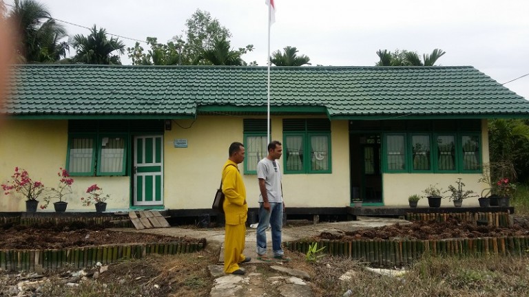 Dinas Kesehatan Inhil Tinjau Lokasi Perlombaan Panjat Pinang di Pustu Kelurahan Tempuling