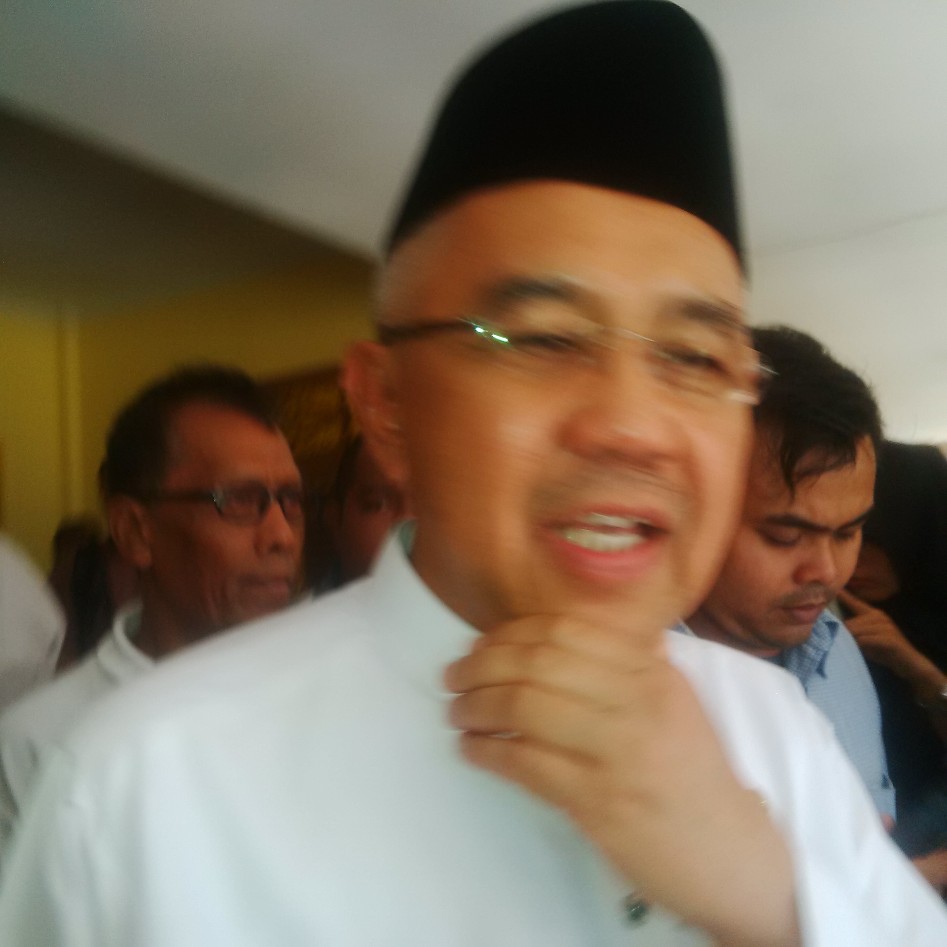 Ditanya Soal Wagub dan Ketua DPRD, Gubri Lebih Banyak Bungkam