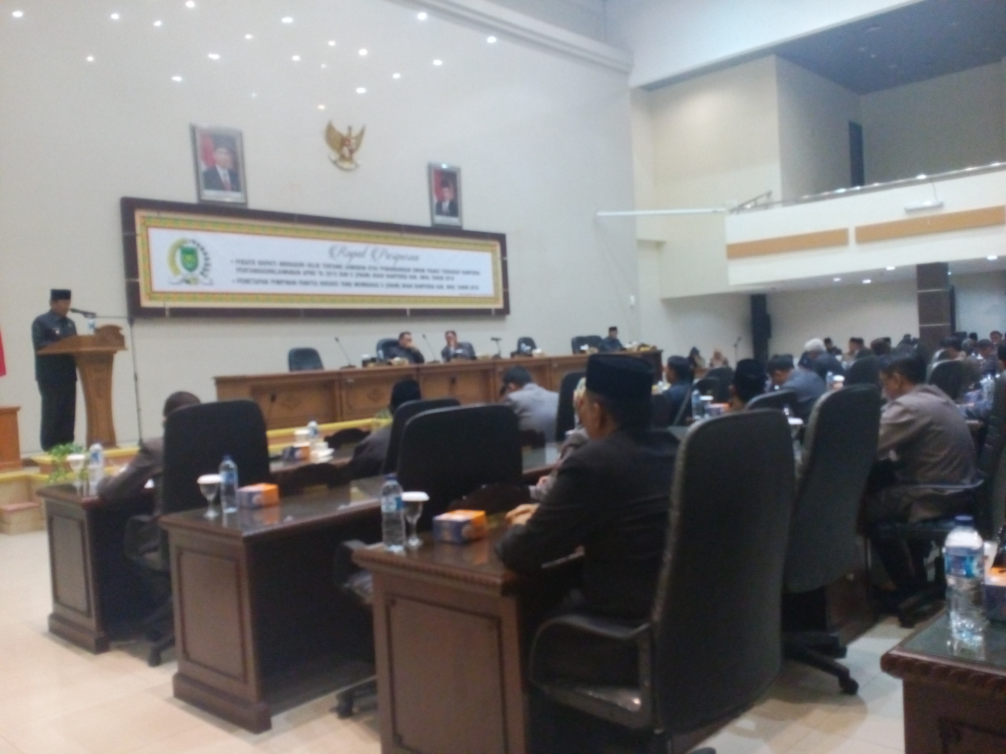 DPRD Inhil Lanjutkan Paripurna Dengan Agenda Jawaban Bupati Terhadap Pandangan Fraksi Partai