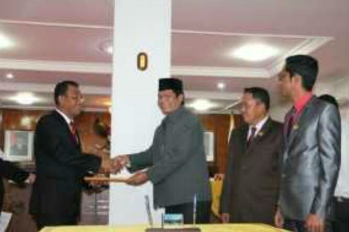 DPRD Rohil Sahkan Perda Pernyataan Modal Pada Bank RiauKepri