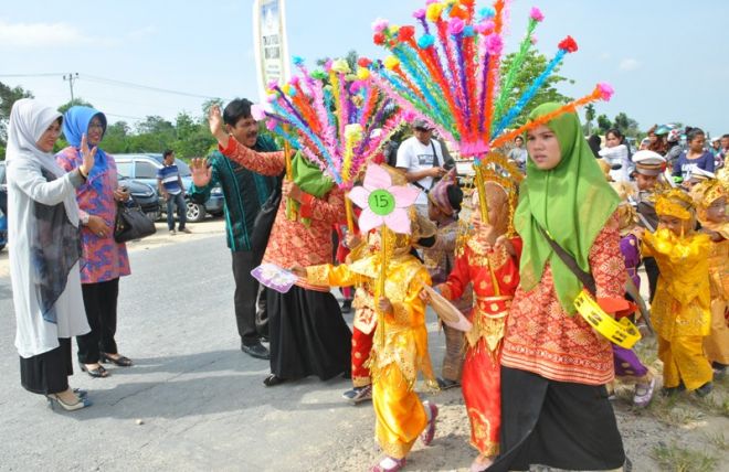 Eva: Utamakan Pendidikan Anak, Contoh Kartini