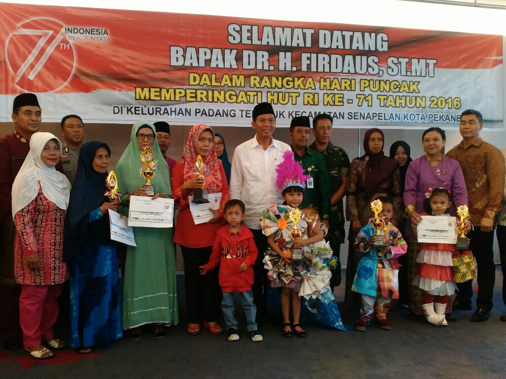 Firdaus : Kelurahan Padang Terubuk Perlu Dicontoh Dalam Rayakan HUT RI Ke- 71