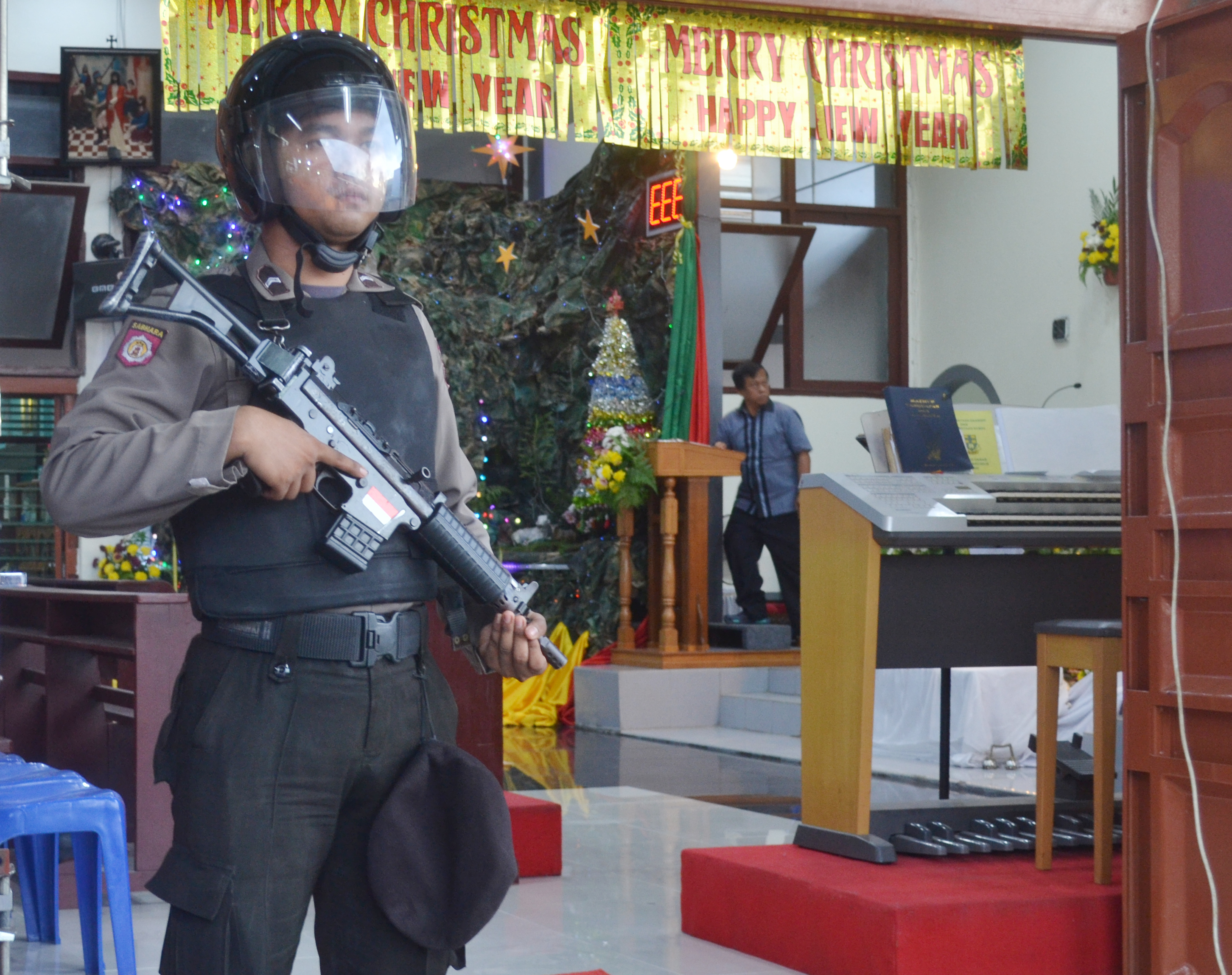 Gereja di Dumai Dijaga Ketat Polisi