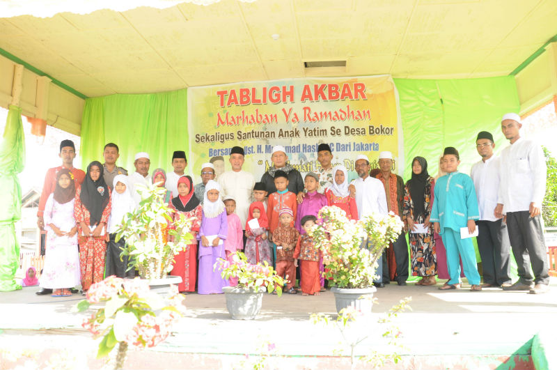 Hadiri Tabligh Akbar di Desa Bokor, Said Hasyim Santuni Anak Yatim