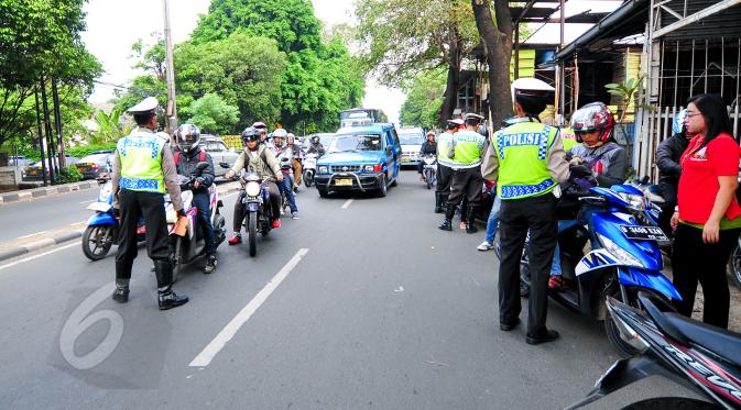 Ini Kronologis Pengendara Motor Serang Polantas di Jalan Raya