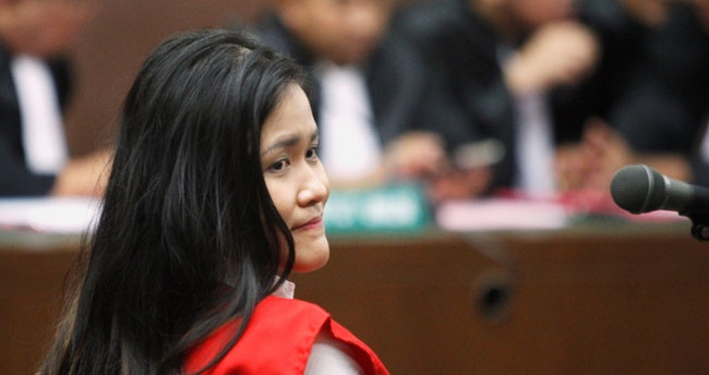 Jessica Menyesal Pulang ke Indonesia.