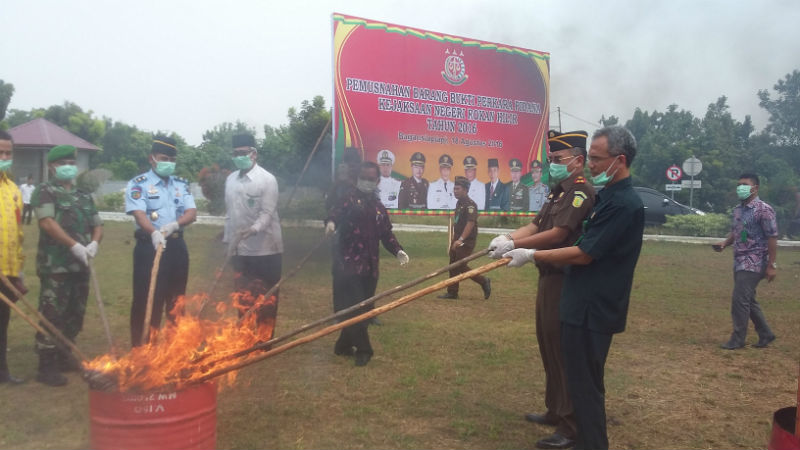 Kejari Rohil Musnahkan Barang Bukti, Paling Banyak Narkoba