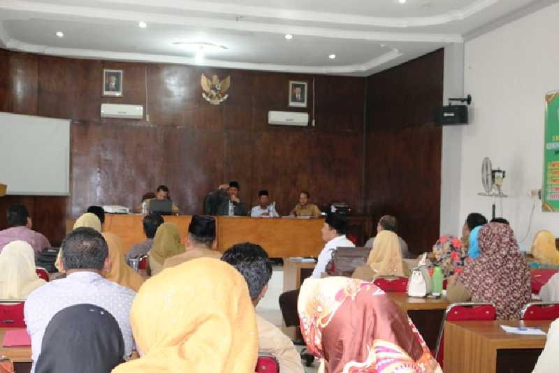 Kepada Guru, Kemenag Kampar Berpesan Jadilah Contoh di Setiap Madrasah