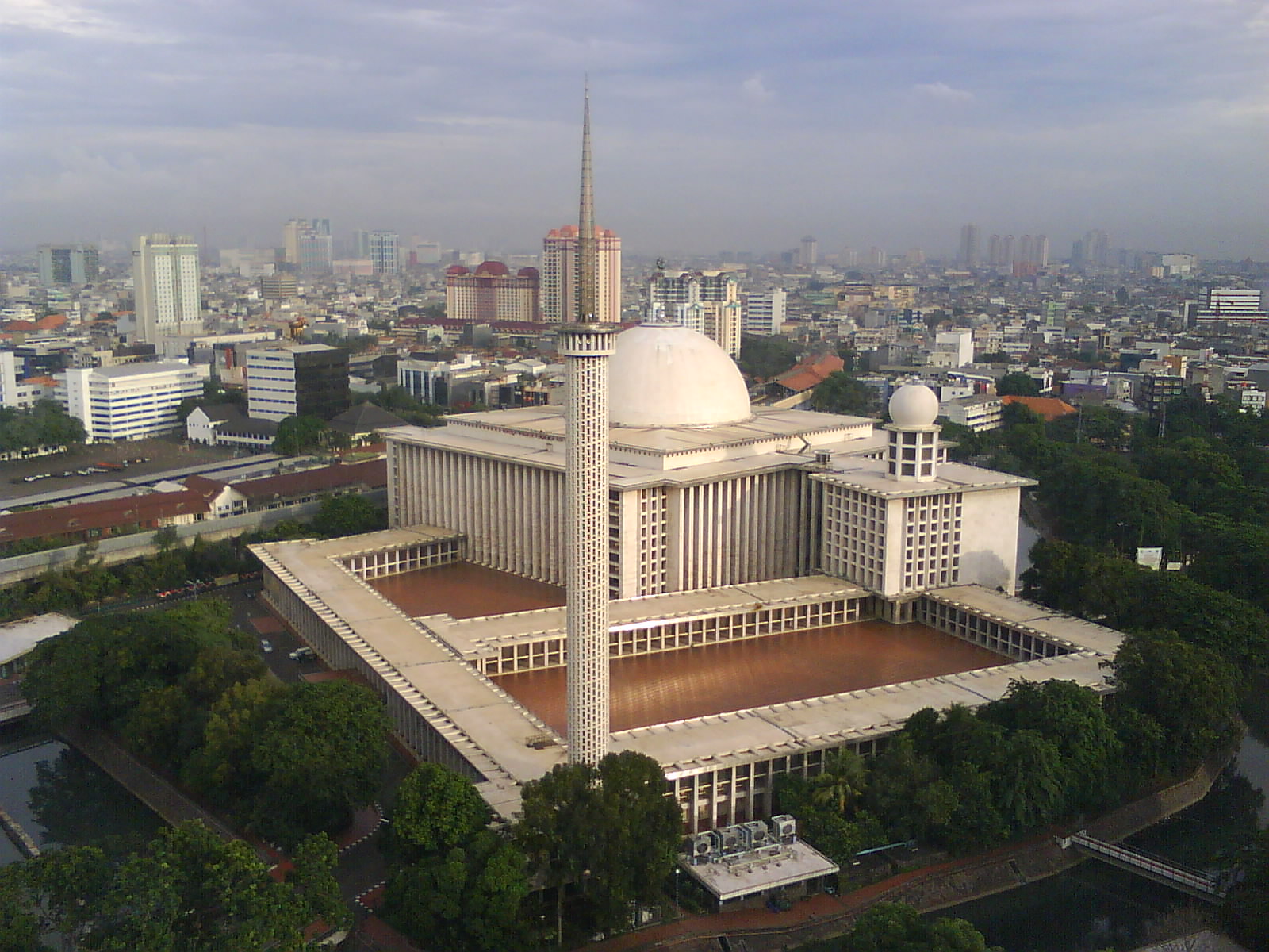 Masjid Istiqlal, Masjid Kemerdekaan