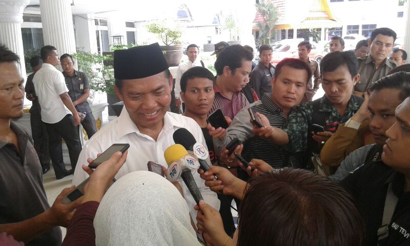 Pekanbaru Sudah Salurkan Rp3 Miliar untuk Guru Bantu