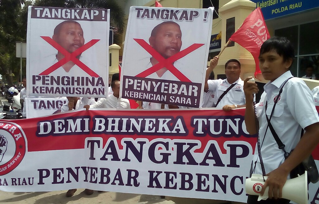 Penghinaan Lewat Medsos Berujung Teror, Pospera Aksi depan Polda Riau