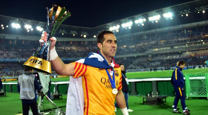 Penjaga Gawang Barca, Claudio Bravo Terlibat Penggelapan Pajak