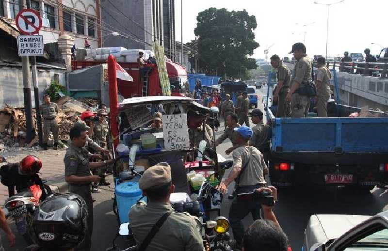 PKL Pinggir Jalan Hasanuddin Dumai akan Ditertibkan, Bambang: Boleh Berjualan, Tapi...