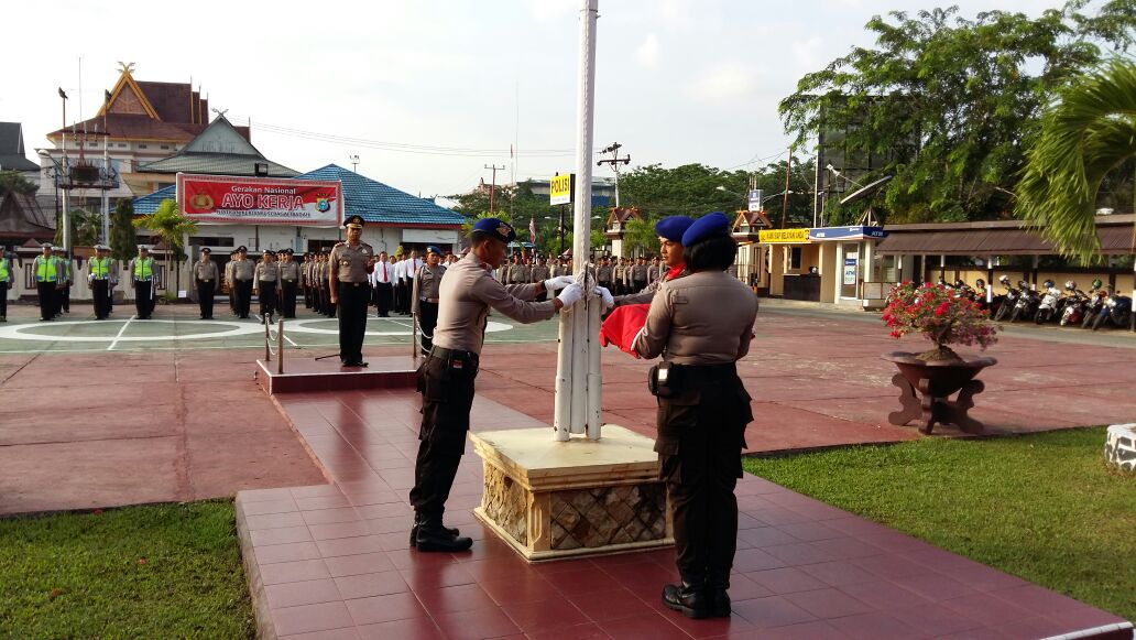 Polres Inhil Laksanakan Upacara Bendera Dalam Rangka Hari Olahraga ke 33