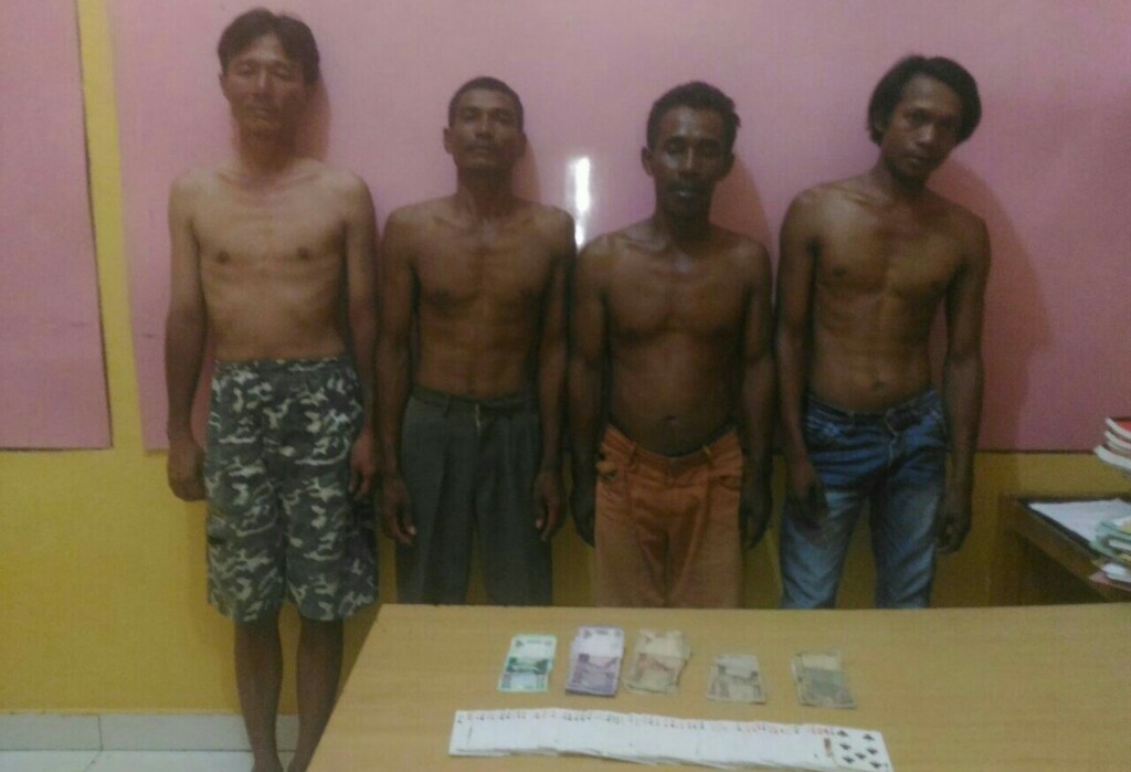 Polsek Panipahan Amankan 4 Pejudi di Panipahan