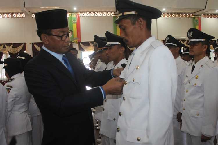 Puluhan PNS Diangkat Jadi Lurah dan Penghulu di Rohil