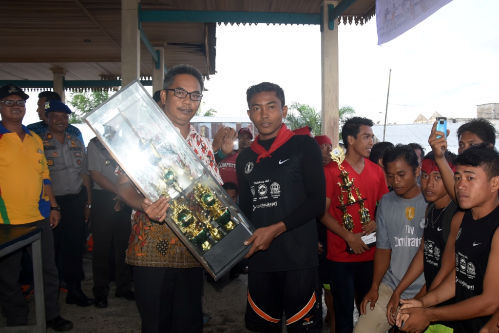 Resmi Ditutup Oleh Kadisporbudpar Inhil Lomba Pacu Jalur Mini, Berikut Daftar Pemenangnya