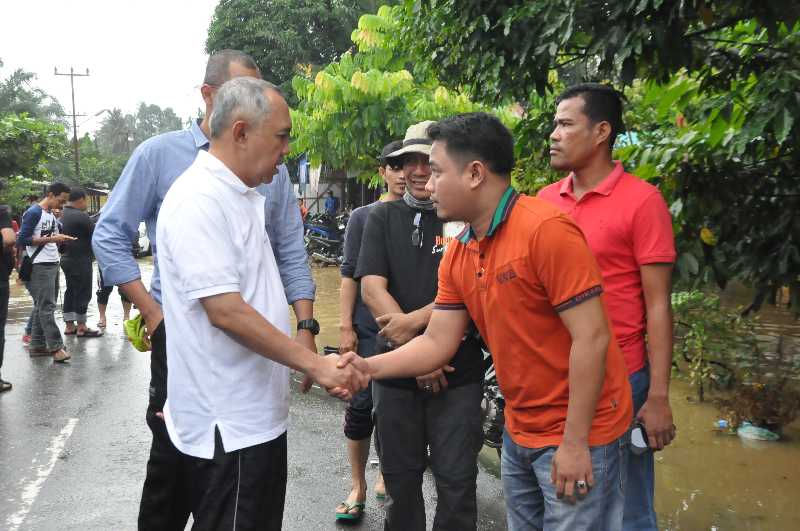 Plt Gubernur Riau Pilih Banjir Ketimbang HPN di Lombok