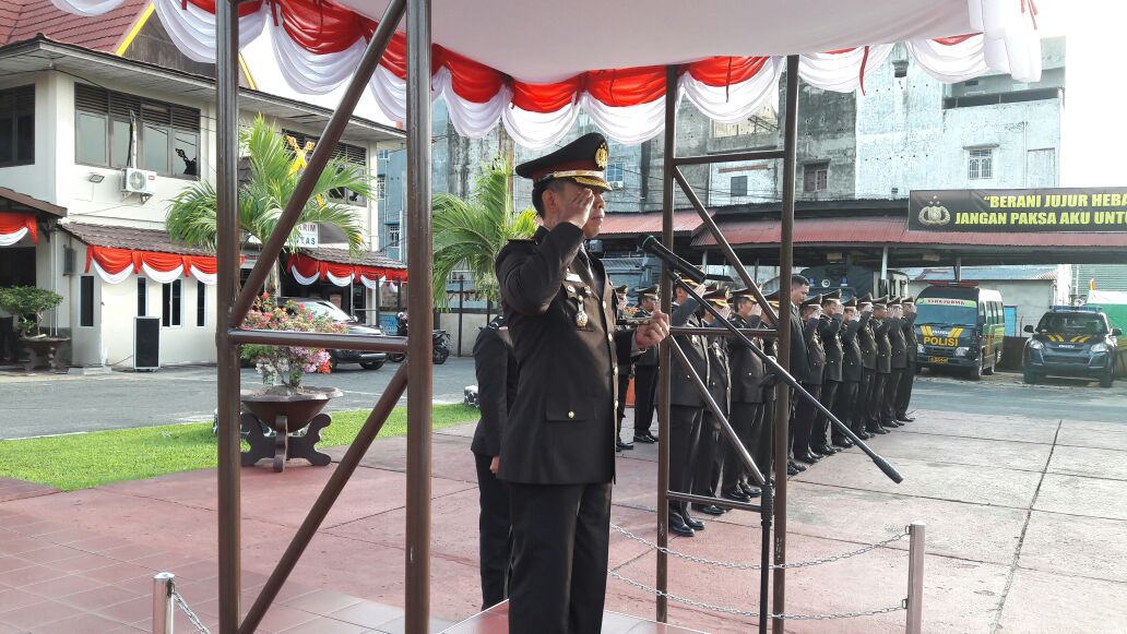 Sambut HUT RI ke 71, Kapolres Inhil Jadi Inspektur Upacara