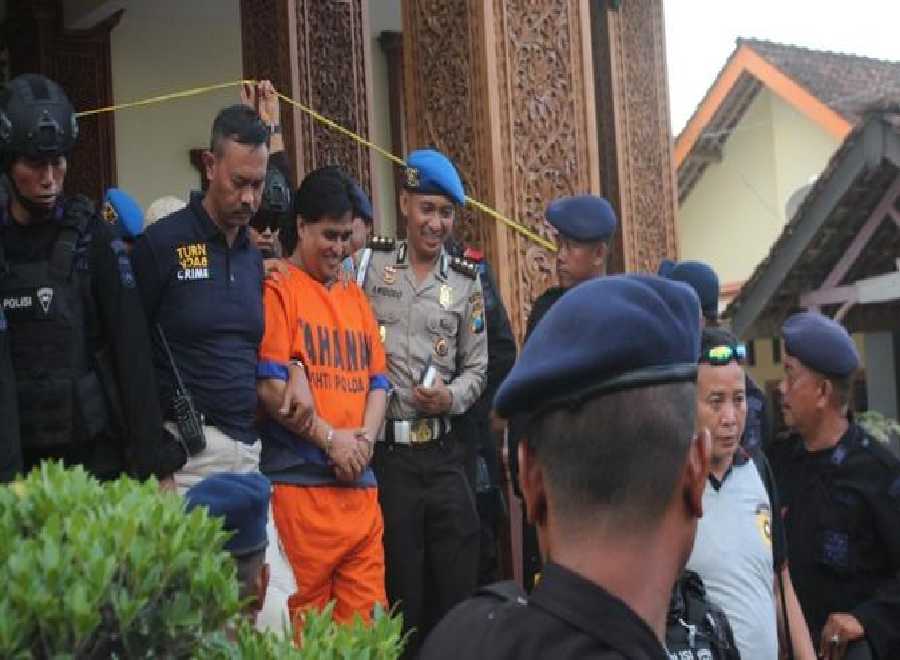 Si Peganda Uang Dimas Kanjeng Taat Pribadi Tersangka Penipuan Rp25 Miliar