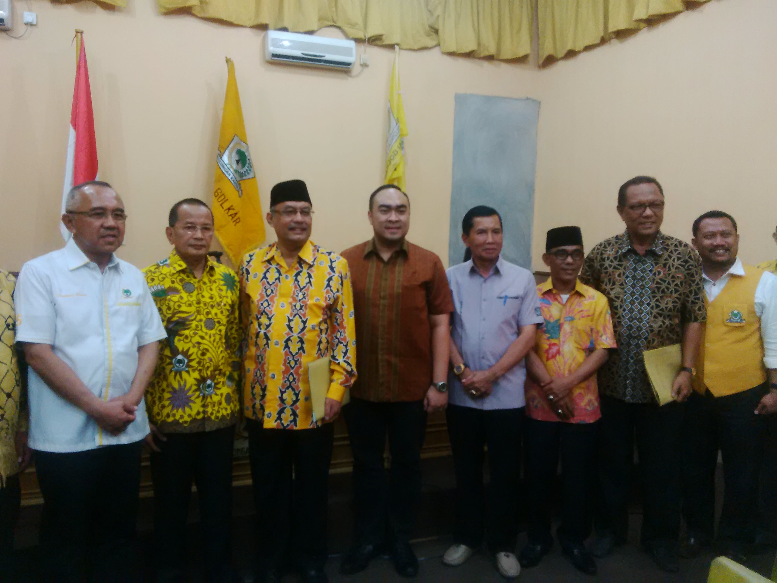 Sudah Resmi, Ini Dia Pasangan Calon yang Diusung Partai Golkar untuk Pilkada Pekanbaru dan Kampar