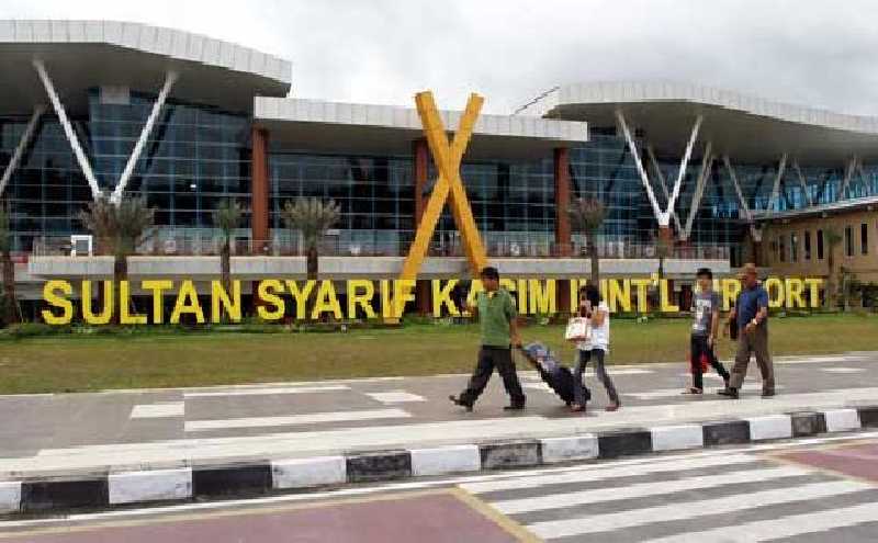 Sudah Tua-tua, DPRD Riau Minta Taksi Bandara SSK II Diremajakan