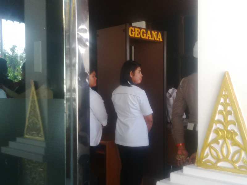 Jelang Pelantikan, Tamu ke Gedung Daerah Riau Diperiksa Ketat 'Luar Dalam'