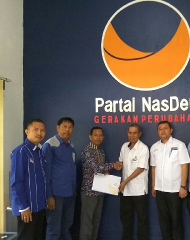 Terima Surat Keputusan dari DPW, Musmulyadi Resmi Jabat Ketua DPD  Partai NasDem Inhil