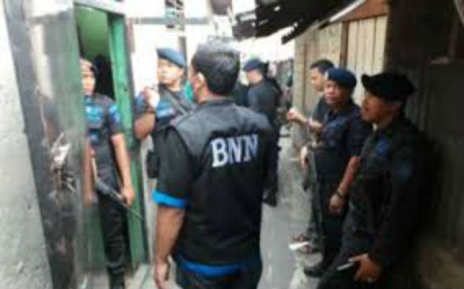 Tim Gabungan Geledah Rumah Susun, Kampung Dalam, Seorang Wanita Diamankan