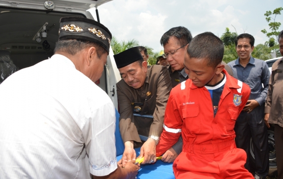 Sudah 83 Desa di Bengkalis Terima Bantuan Ambulance