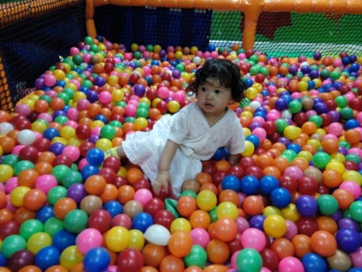 Mandi bola