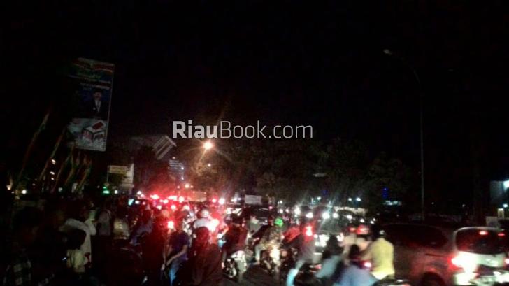 Arus Lalin Sudirman Pekanbaru Menuju Simpang Tiga Terpantau Padat