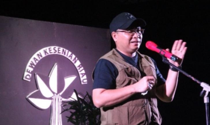 Berpuisi di Laman Cipta Sastra
