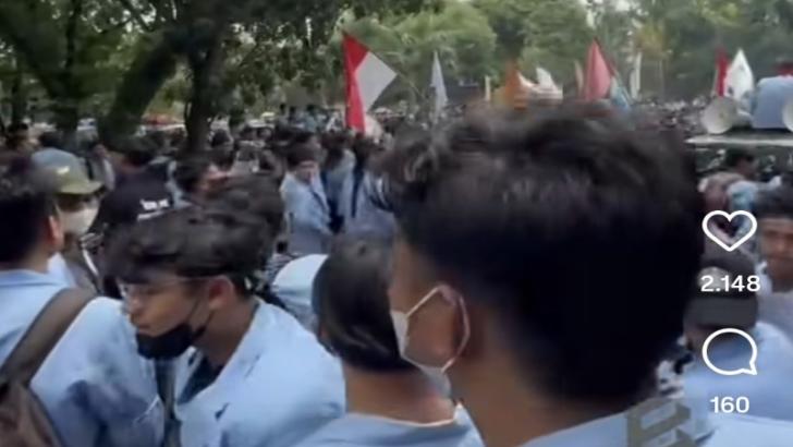 Ribuan Mahasiswa Demo DPRD Riau, Sebut Dewan Penindas Rakyat