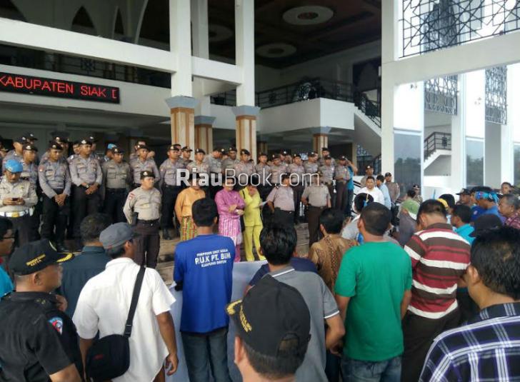 Buntut Demo Buruh F-SPTI Siak, Ini Reaksi Dewan