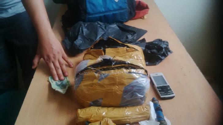 Kedapatan Bawa Ganja, Seorang Pemuda di Pelalawan Masuk Sel