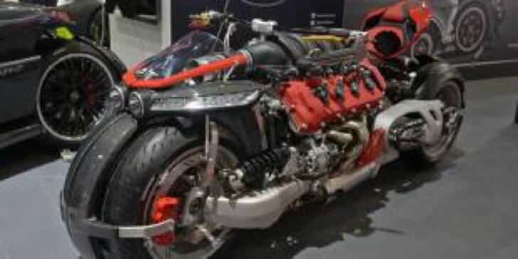 Gila, Motor Monster Ini Bisa Secepat 'Kilat'