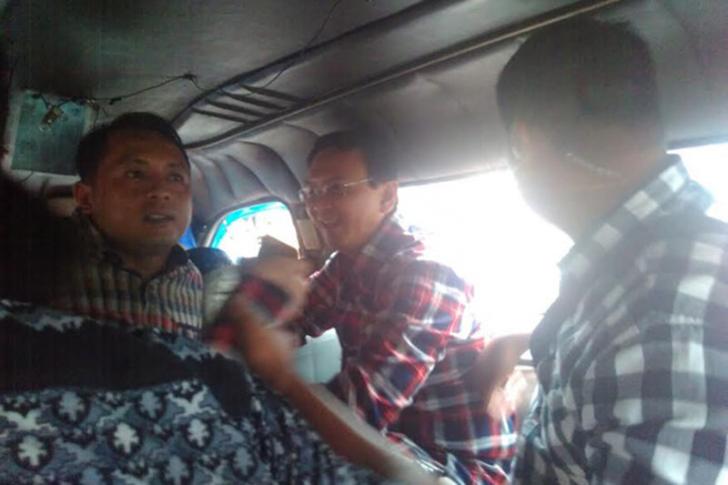 Massa Usir Ahok Saat Blusukan di Rawa Belong, Kabur Naik Mikrolet