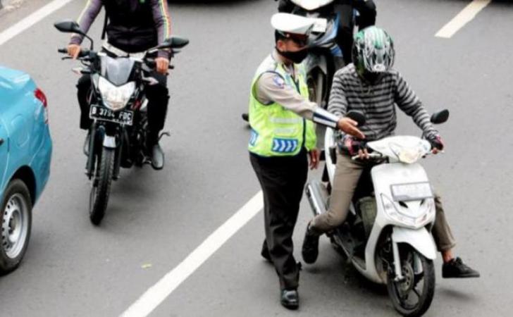 Tak Hanya di Jalan Raya, Kendaraan Parkir Juga 'Disantap' Polres Pelalawan