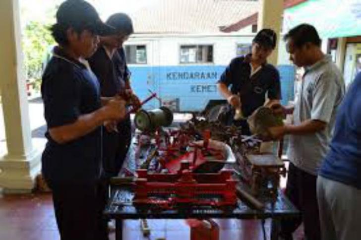 Tera Ulang dan Tenun Akan Jadi PAD Rokan Hilir